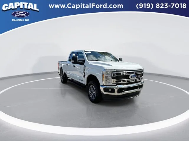 Used 2025 White Ford XLT image 2