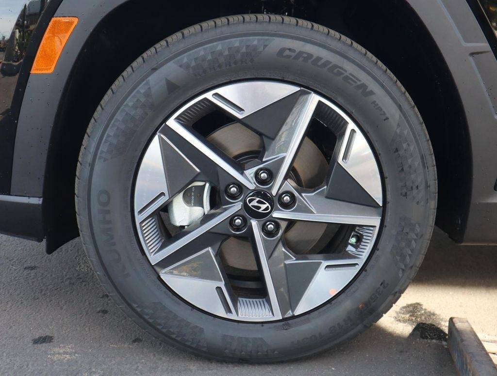 New 2026 Black Hyundai SEL FWD image 7