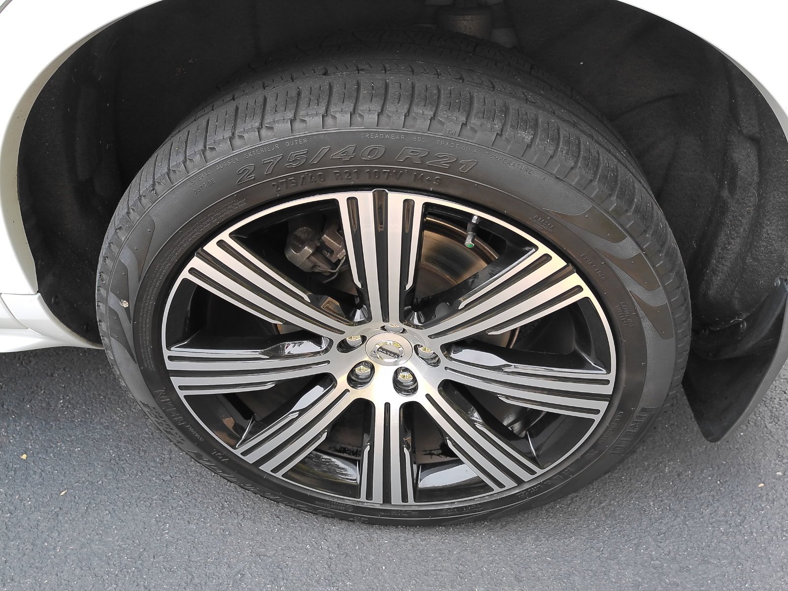 Used 2023 White Volvo Ultimate image 36