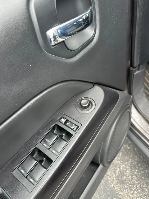 Used 2015 Granite Crystal Clearcoat Metallic Jeep Sport image 14