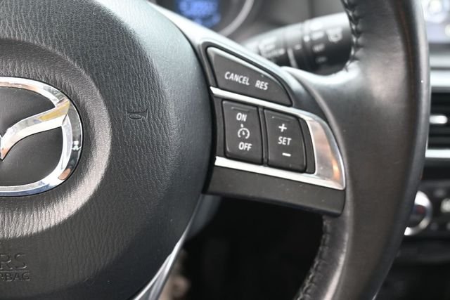 Used 2016 White Mazda Grand Touring image 16
