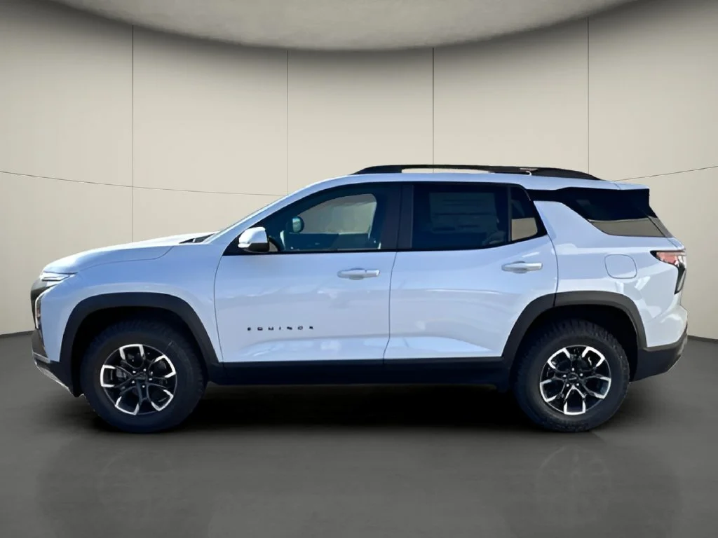 New 2027 Polar White Tricoat Chevrolet ACTIV image 2