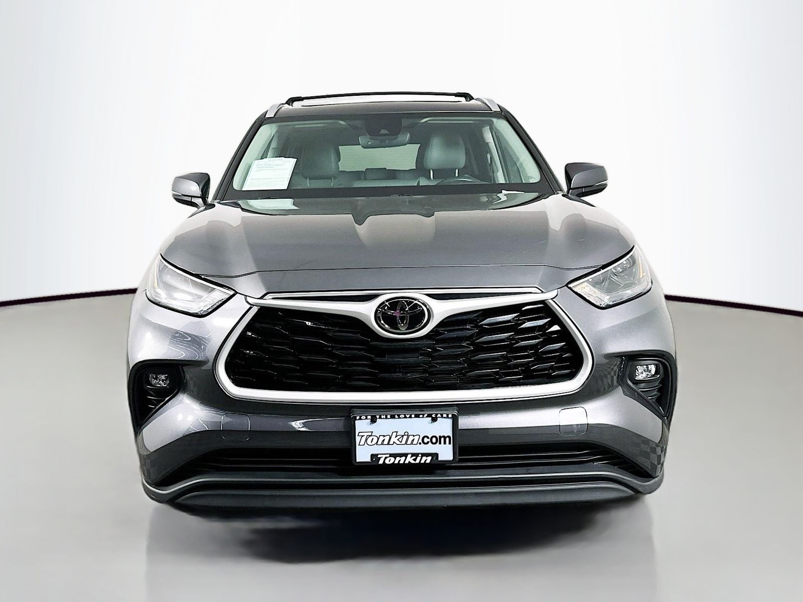 Used 2023 Magnetic Gray Metallic Toyota XLE image 2
