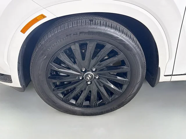 Used 2025 White Hyundai Calligraphy Night Edition image 33