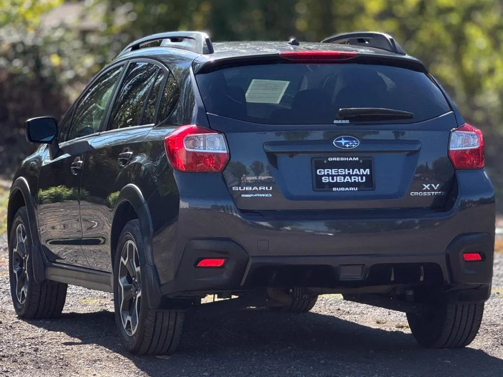 Used 2015 Dark Gray Metallic Subaru 2.0i Premium image 5