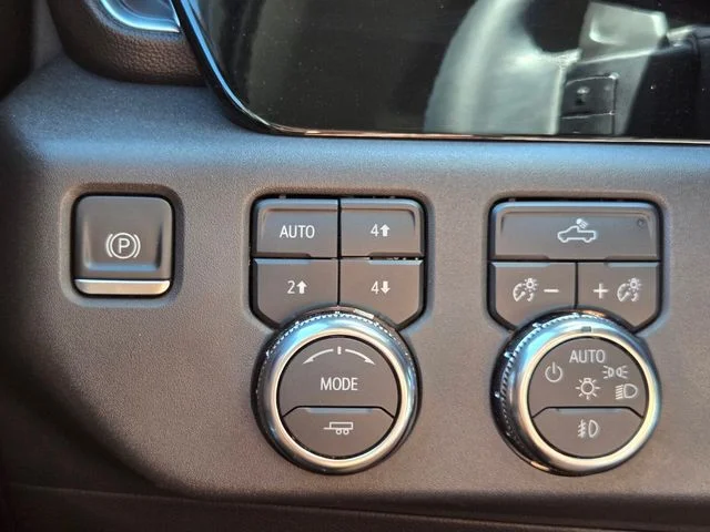 Used 2024 Black GMC Elevation image 18