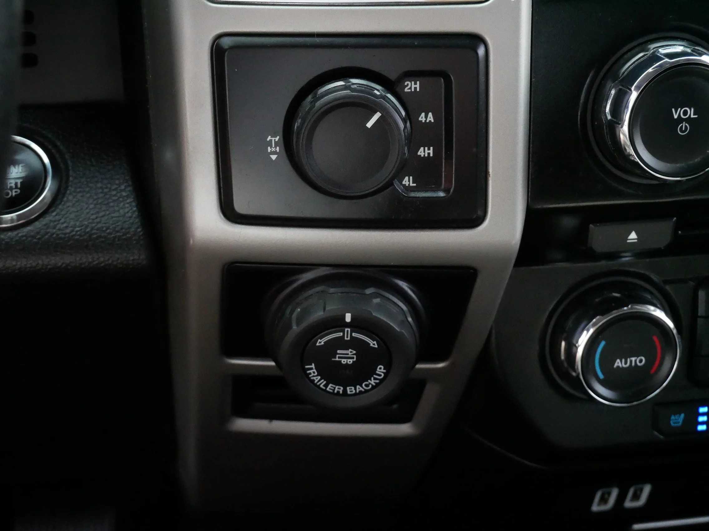 Used 2016 Shadow Black Ford Lariat image 18