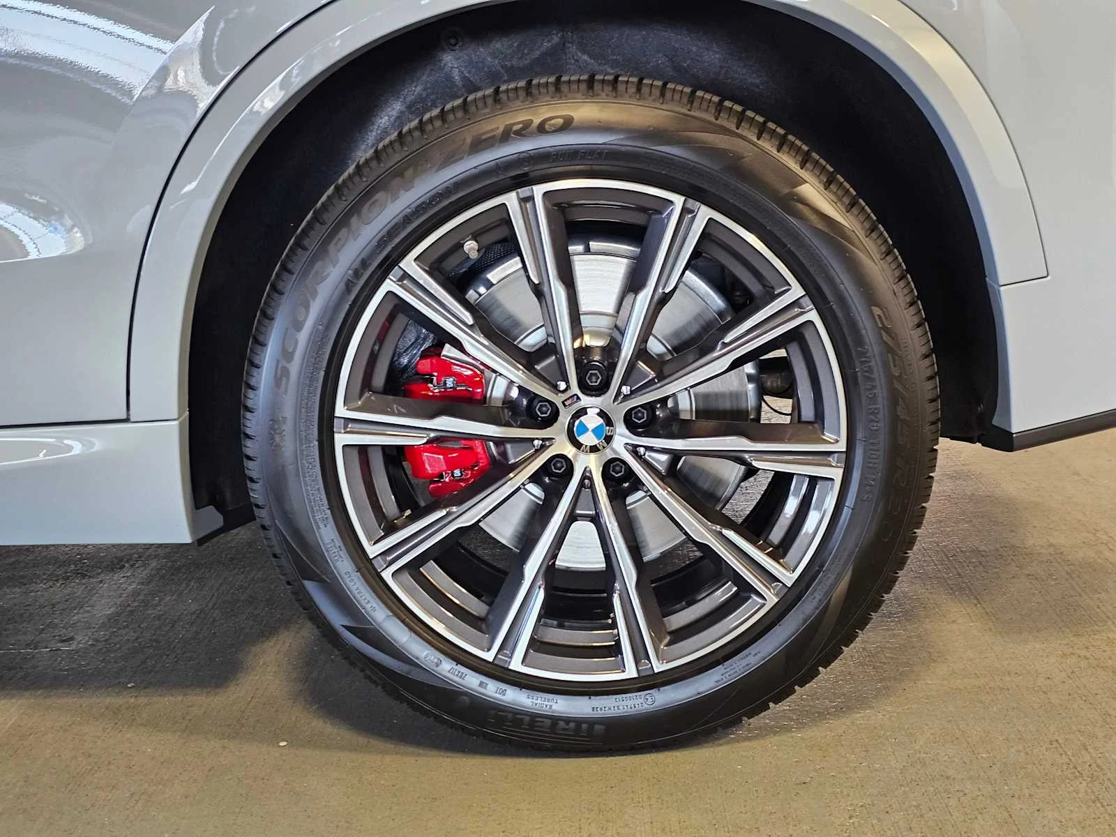 New 2026 Brooklyn Grey Metallic BMW M60i image 8