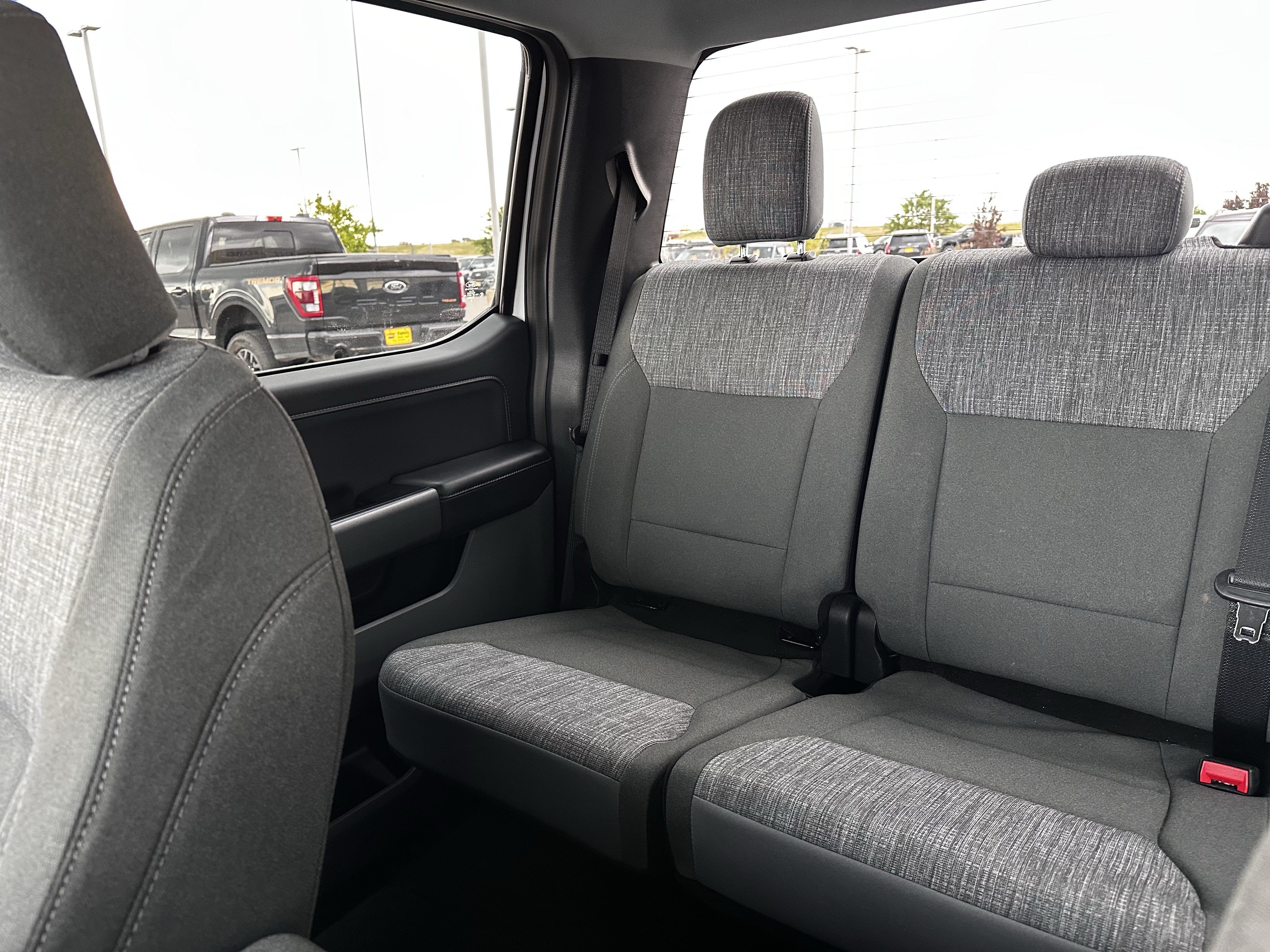 Certified Used 2023 Oxford White Ford XLT image 12