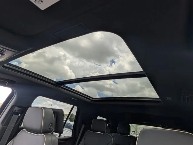 New 2026 Polar White Tricoat Chevrolet Premier image 11
