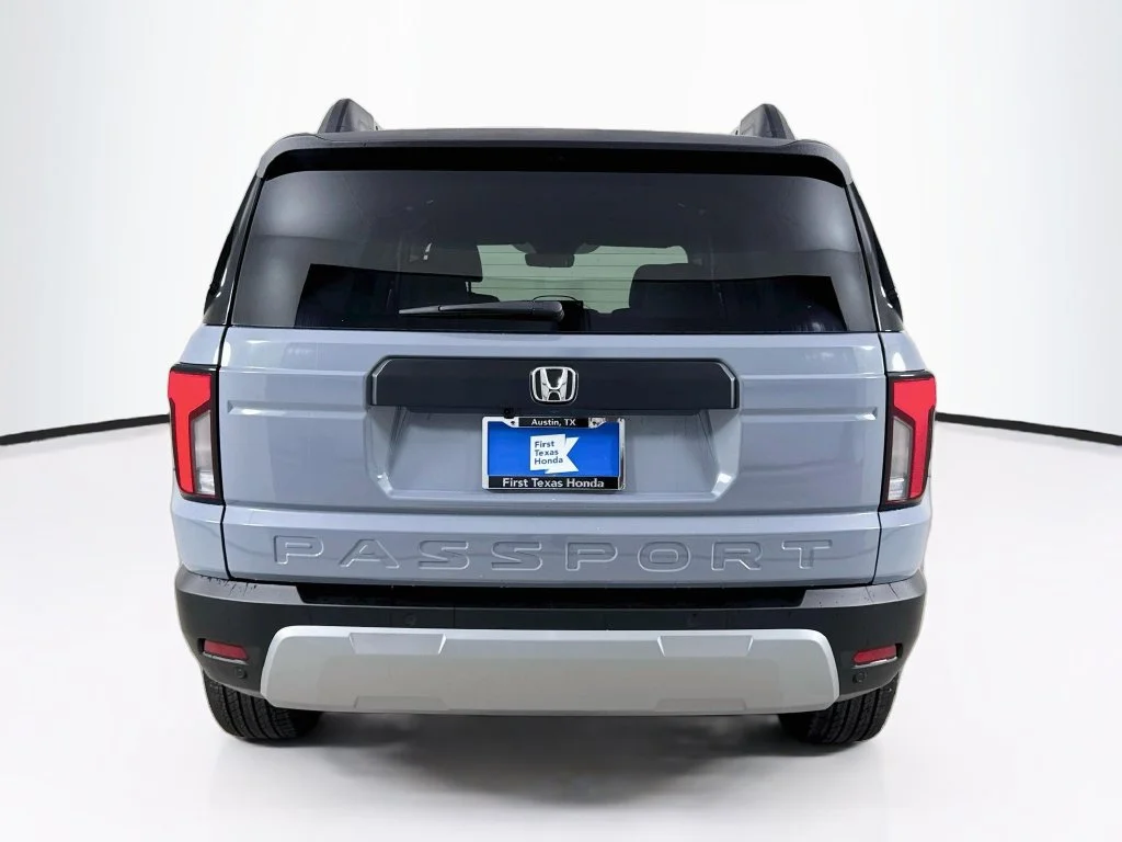 New 2026 Sonic Gray Pearl Honda RTL image 7