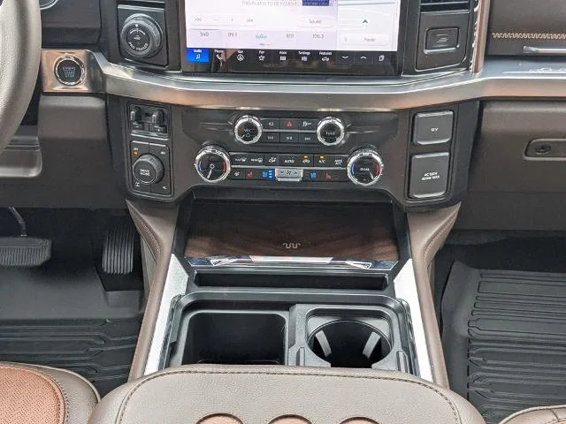 New 2026 Glacier Gray Metallic Tri-Coat Ford King Ranch image 54