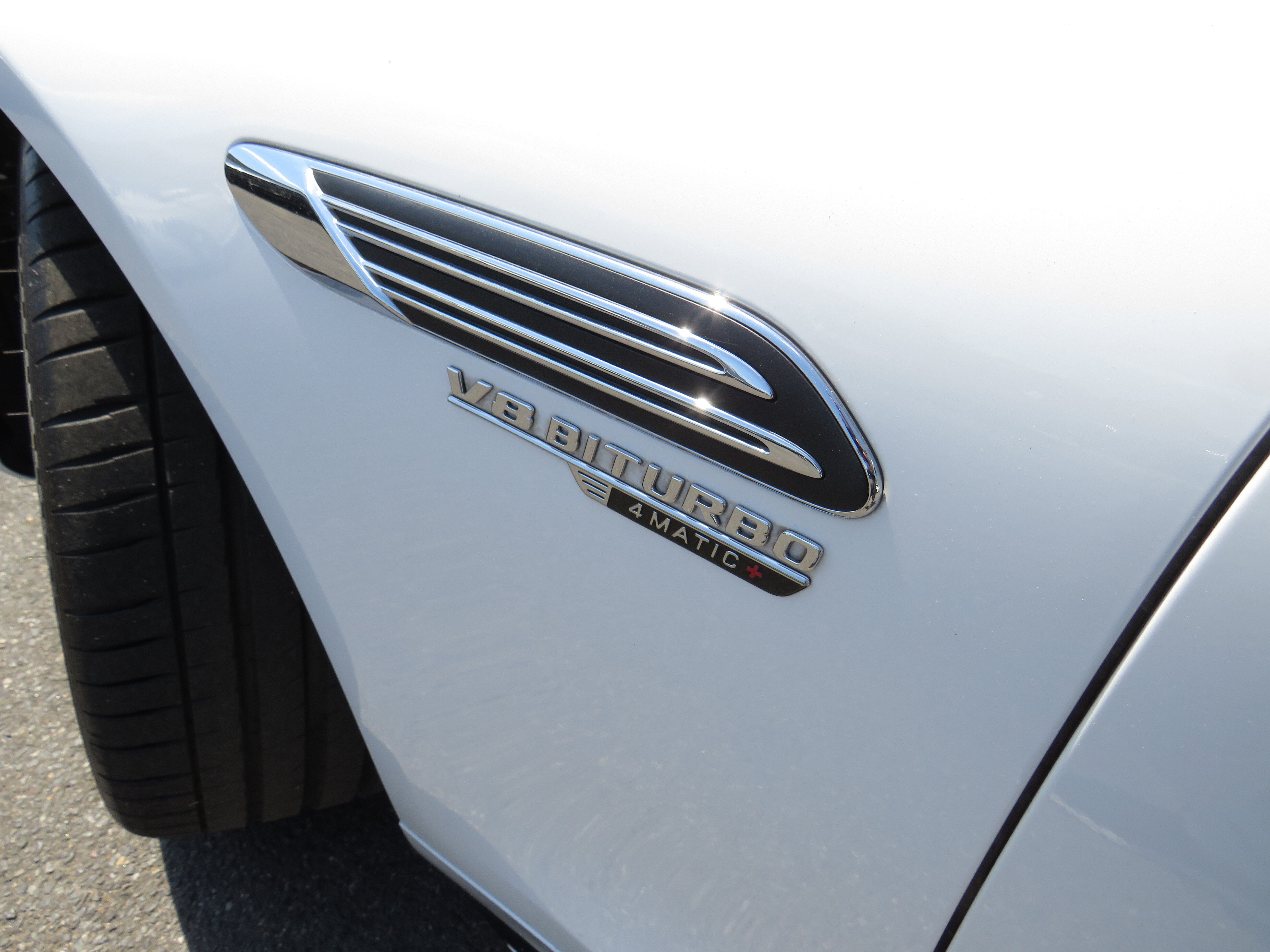Certified Used 2022 MANUFAKTUR Moonlight White Metallic Mercedes-Benz AMG® SL 55 image 25
