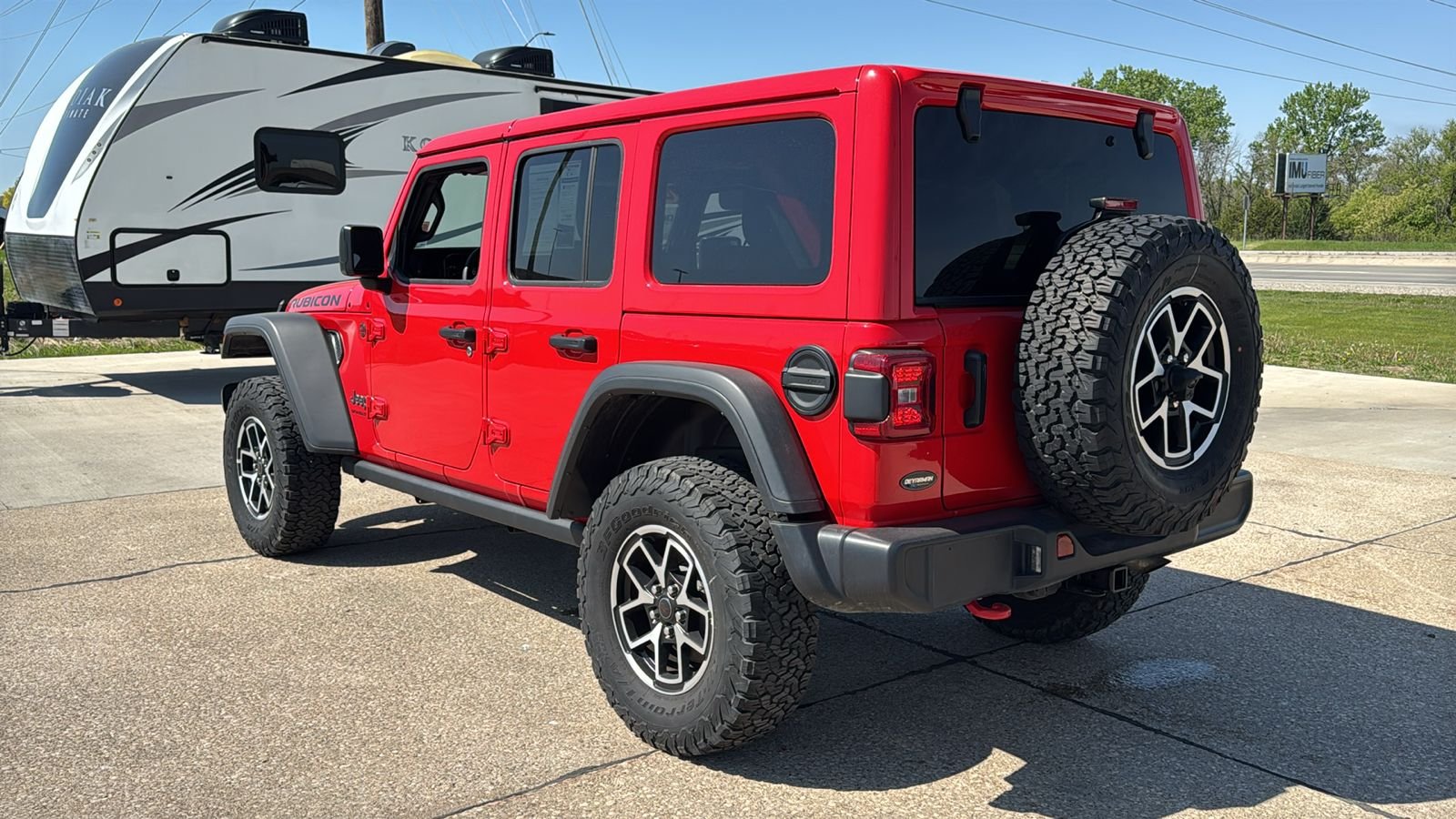 Certified Used 2025 Red Jeep Rubicon image 10