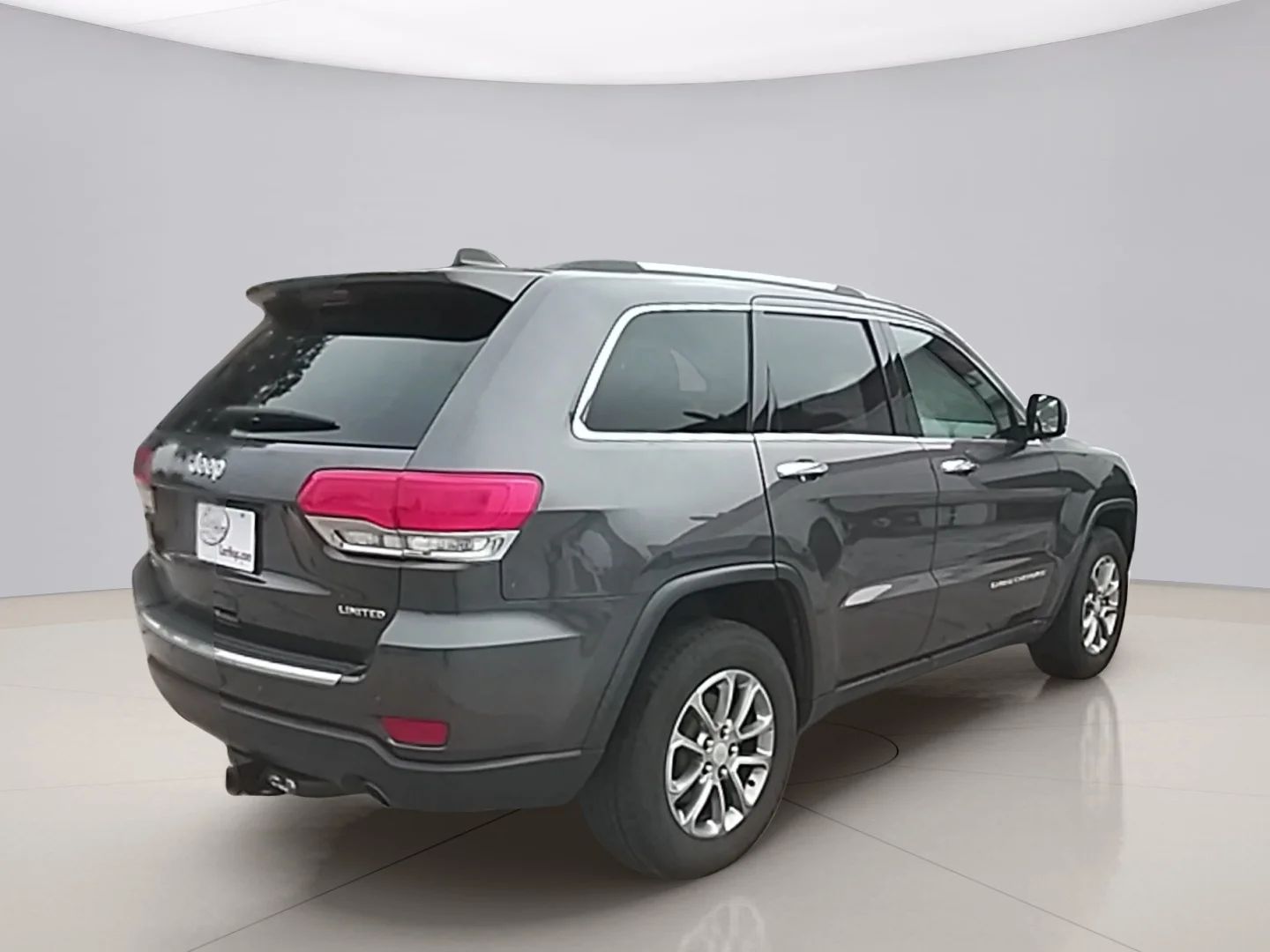 Used 2014 Gray Jeep LIMITED image 5