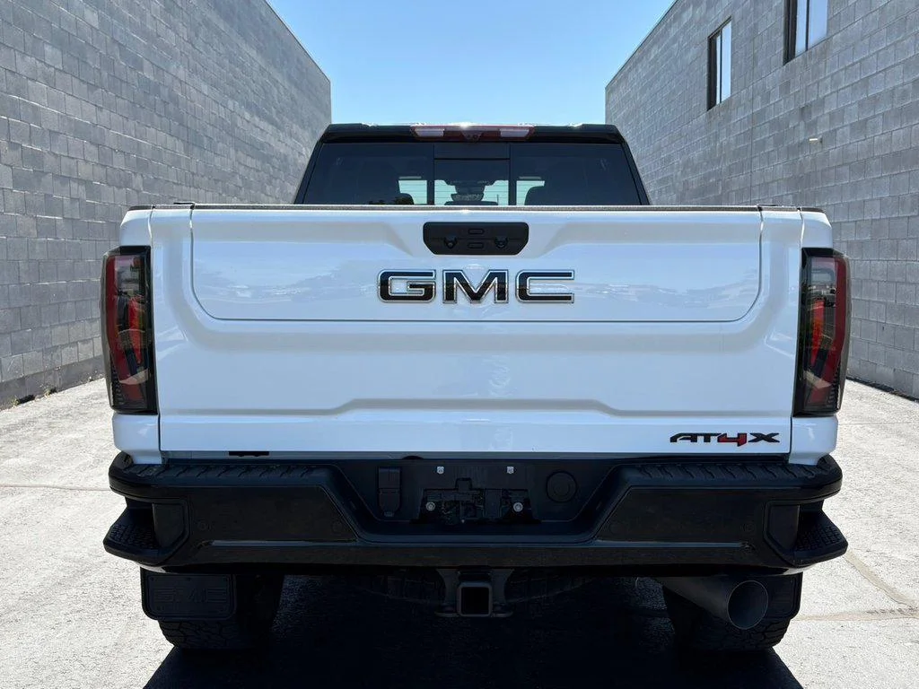 2024 GMC Sierra 2500HD AT4X - Photo 20