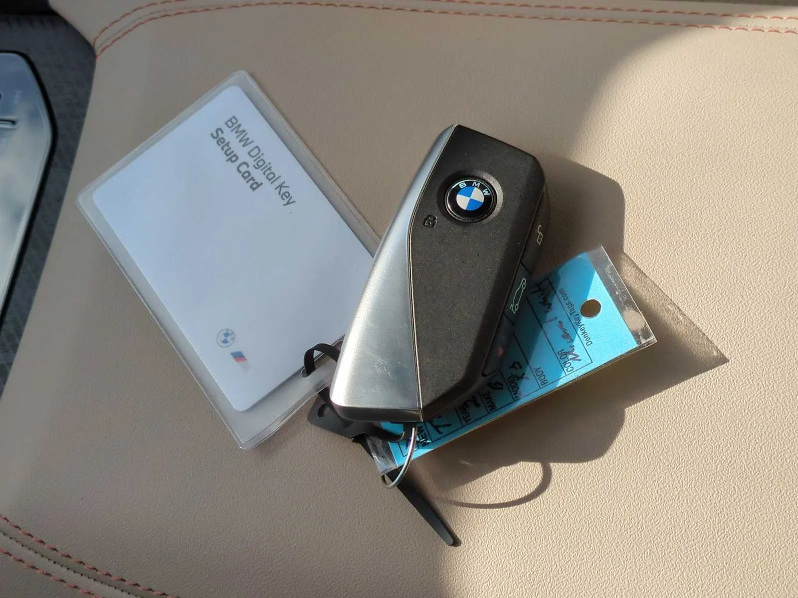 New 2026 Mineral White Metallic BMW 30 xDrive image 36