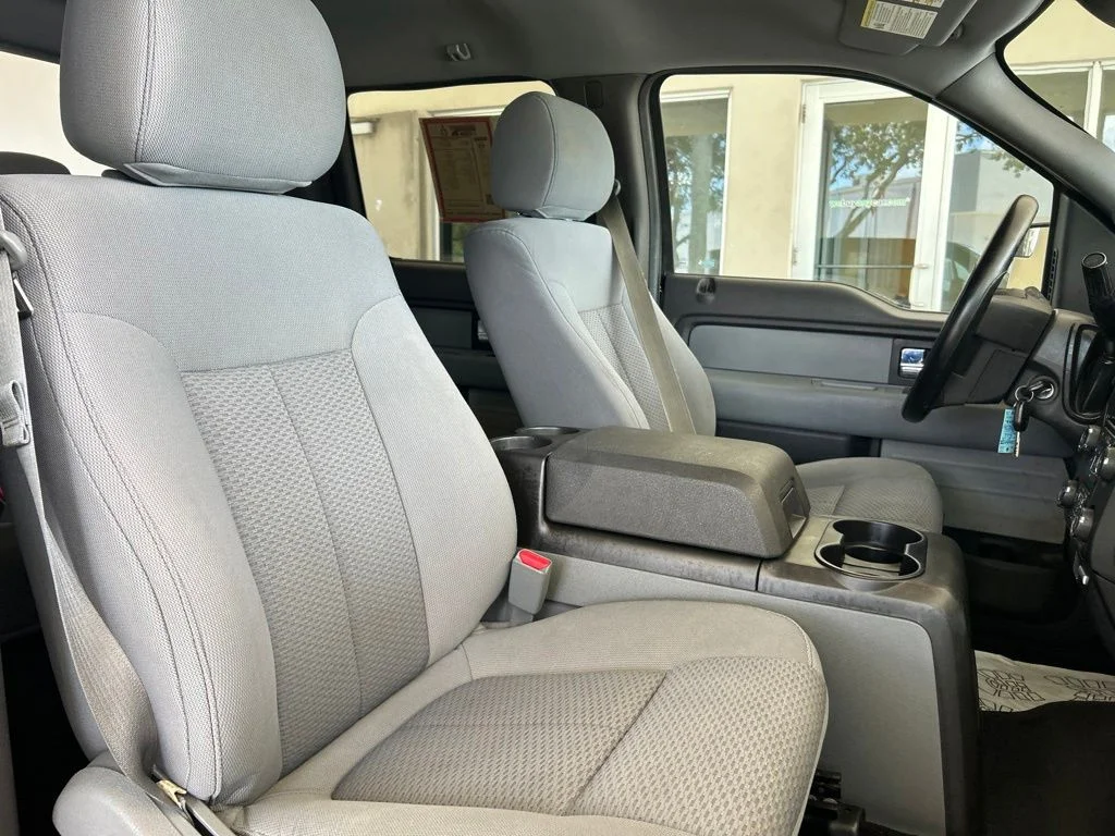 Used 2013 Black Ford XLT image 25