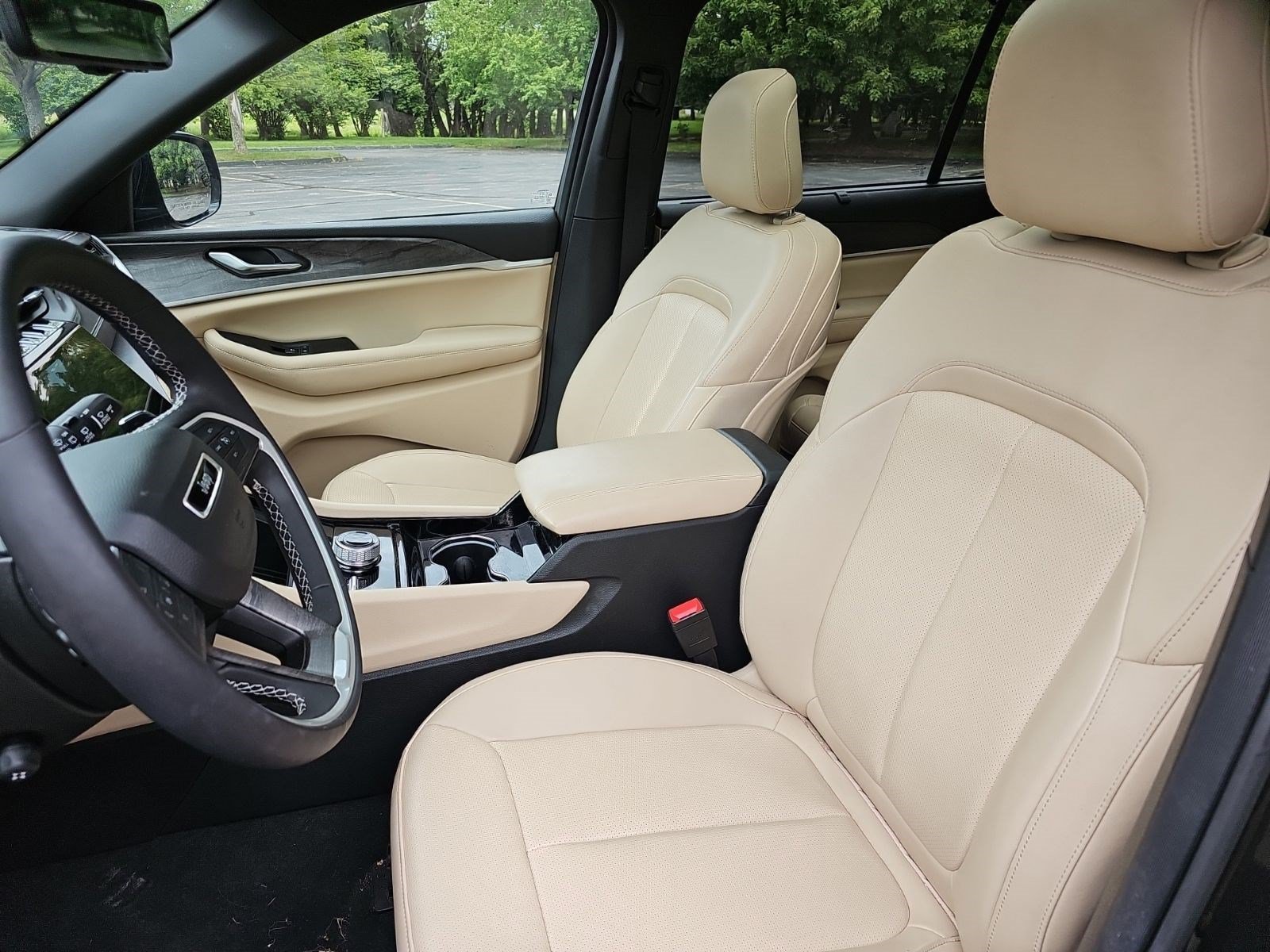 Certified Used 2023 Rocky Mountain Pearlcoat Jeep Limited image 16