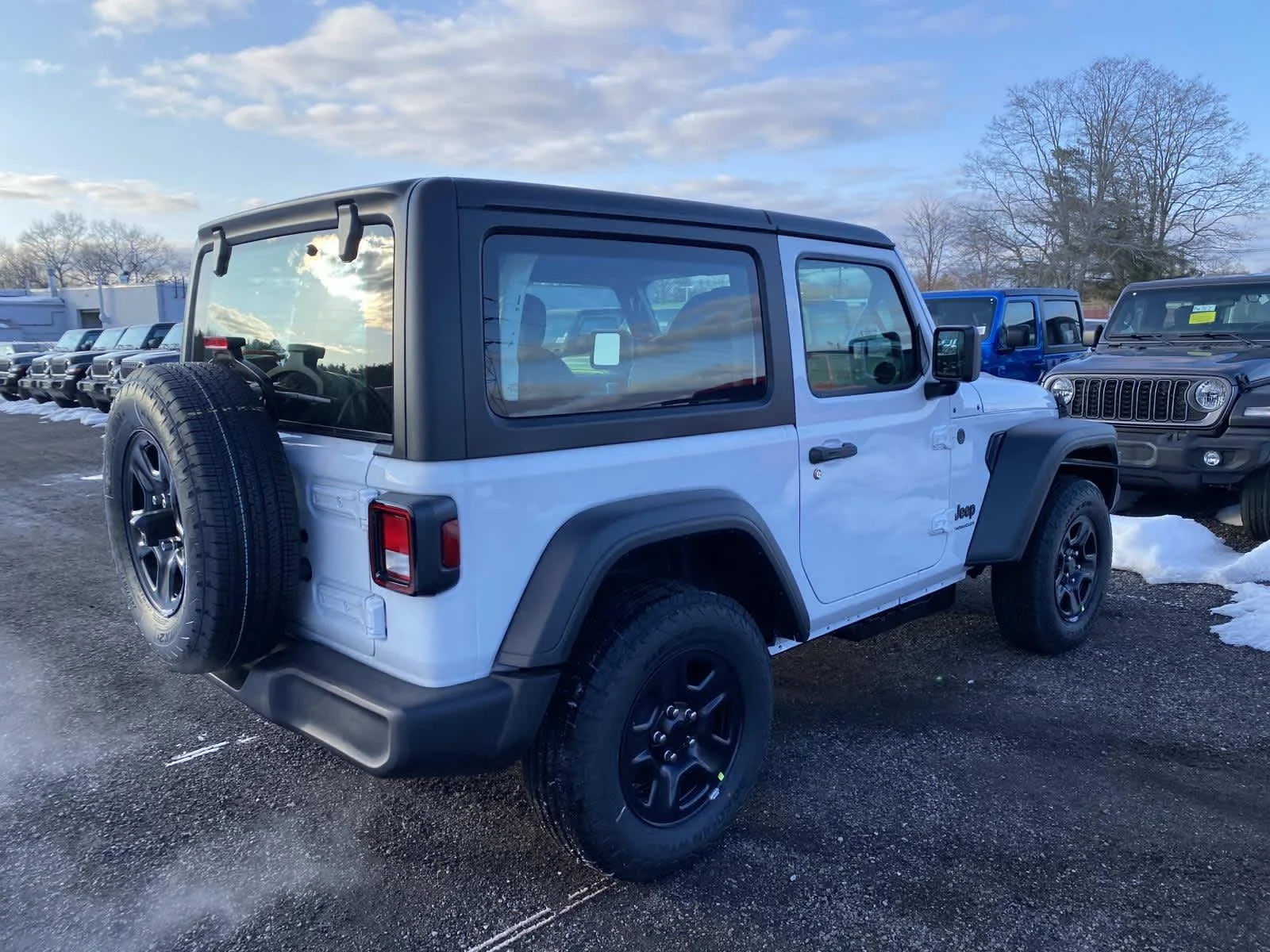 New 2026 Bright White Clear-Coat Exterior Paint Jeep Sport image 3