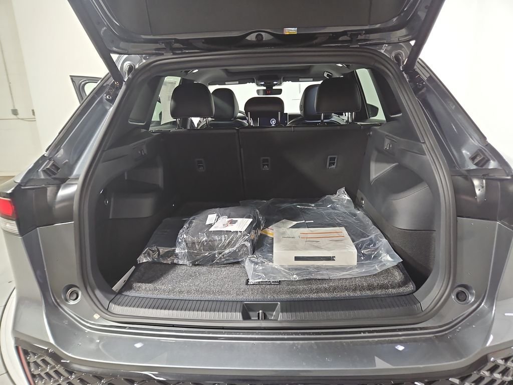 2026 Volkswagen Tiguan SE R-LINE BLACK - Photo 21