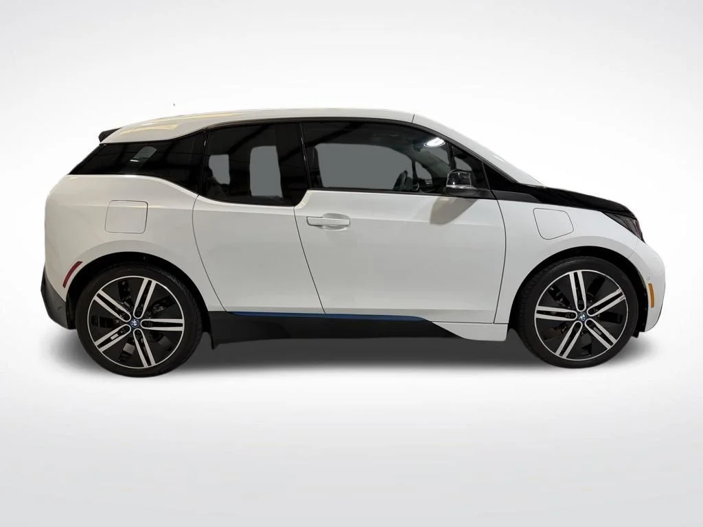 Used 2016 White BMW with Range Extender image 5