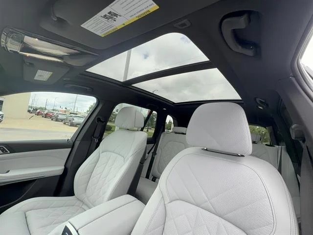 New 2026 Skyscraper Grey Metallic BMW xDrive40i image 23