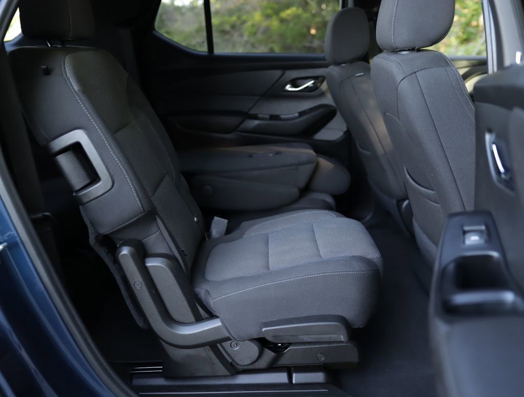 Used 2023 Northsky Blue Metallic Chevrolet LT Cloth image 30