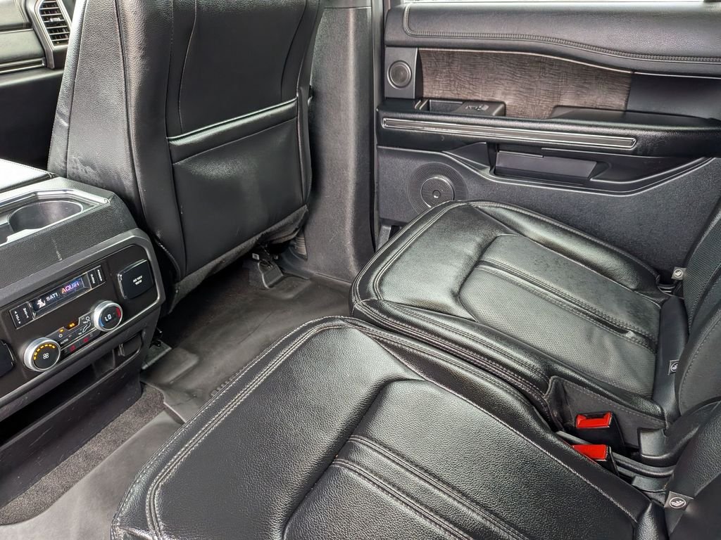 Used 2021 White Ford Limited image 39