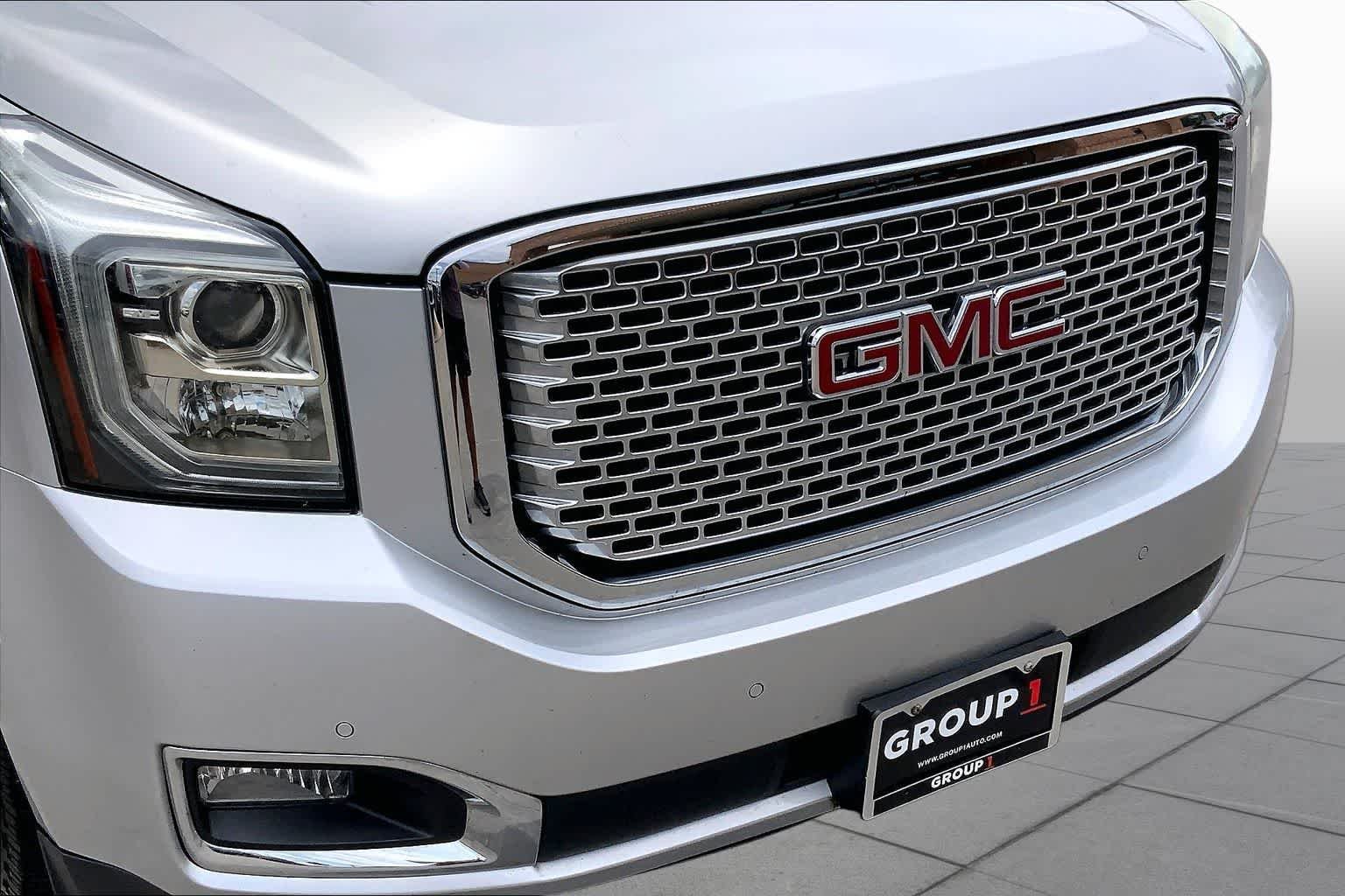 Used 2016 Quicksilver Metallic GMC Denali image 29