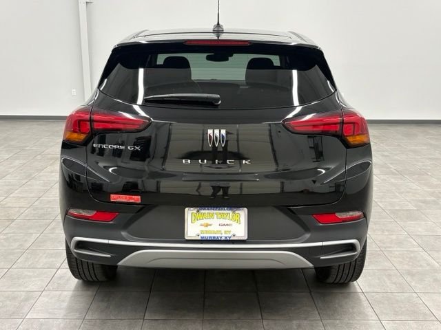 Used 2025 Black Buick Preferred image 3