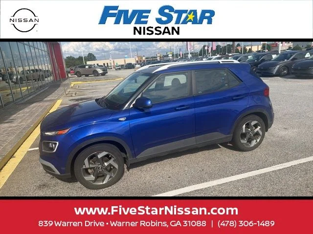 Used 2023 Blue Hyundai Limited image 5