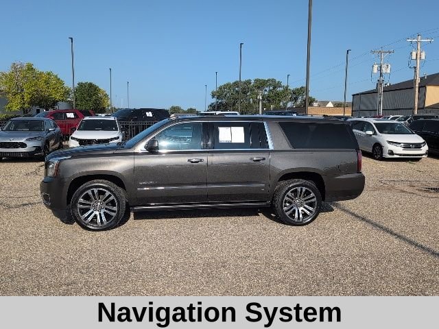 Used 2019 Gray GMC Denali image 3