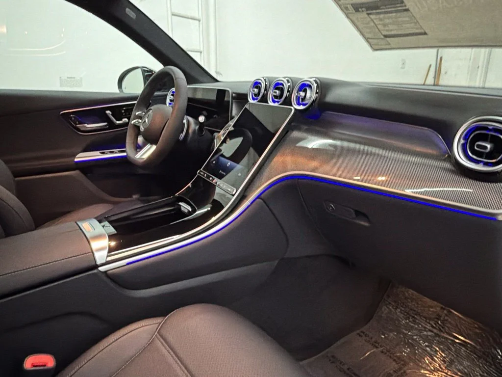 New 2027 Black Mercedes-Benz GLC 300 image 29