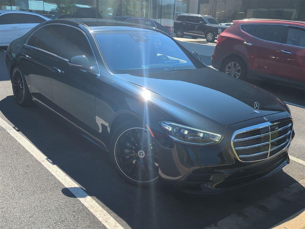 Used 2022 Black Mercedes-Benz S 580 image 1