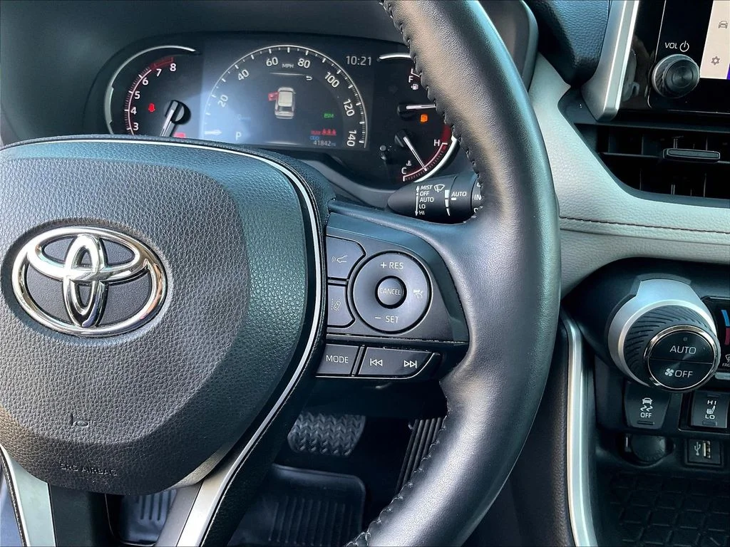 Used 2023 Black Toyota XLE image 13