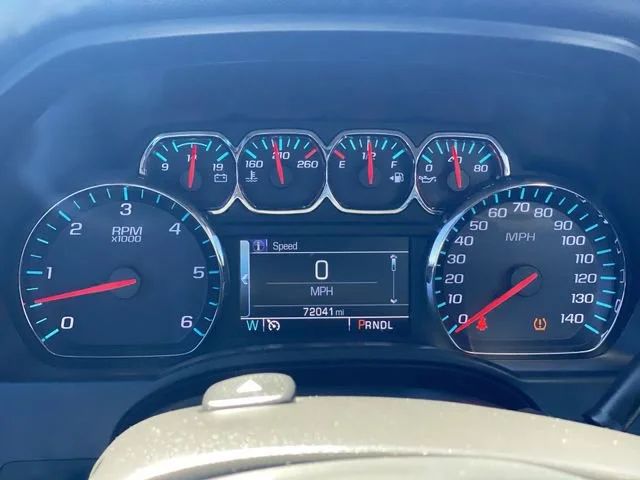 Used 2019 SILVER ICE METALLIC Chevrolet LT image 15