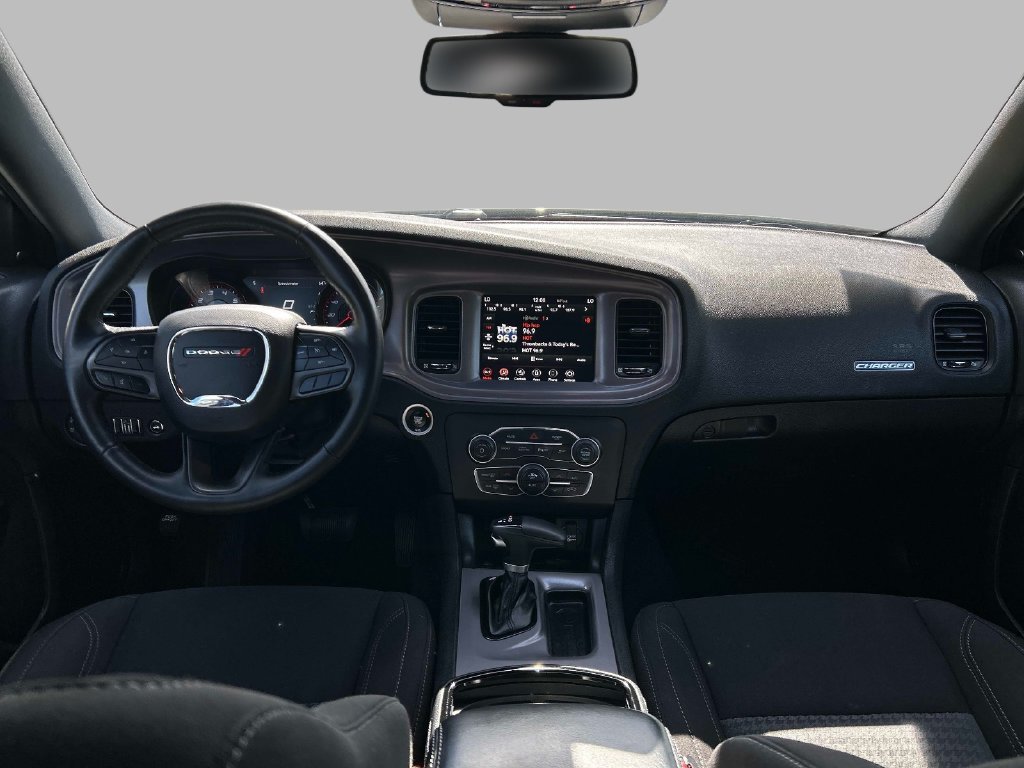 Used 2023 Green Dodge SXT image 17