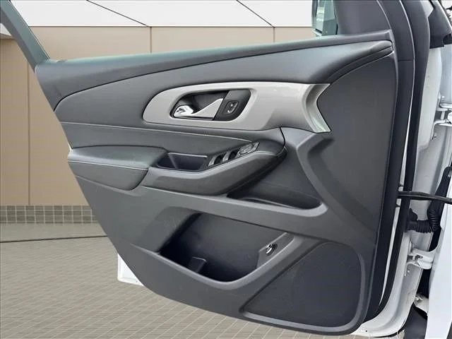 Used 2023 White Chevrolet LT Leather image 19