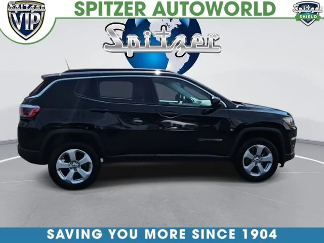 Used 2019 Black Jeep Latitude image 9