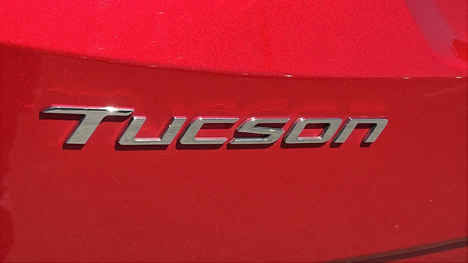 Certified Used 2022 Calypso Red Hyundai Limited image 28