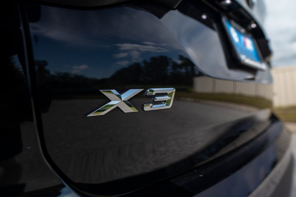 Used 2024 Black Sapphire Metallic BMW xDrive30i image 6