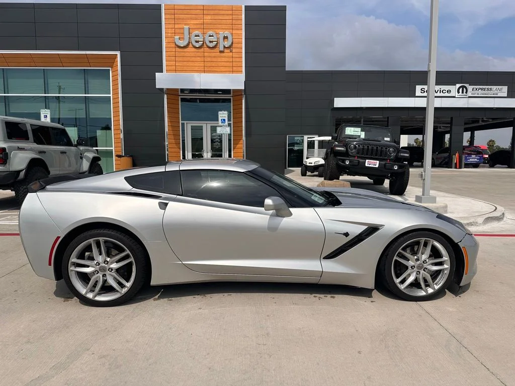 2019 Chevrolet Corvette Stingray Coupe 1LT w/Z51's photo