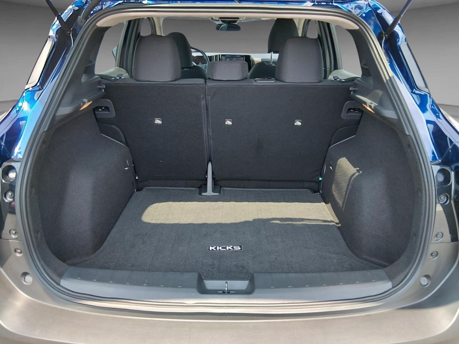 Used 2025 Deep Blue Pearl Nissan S image 19