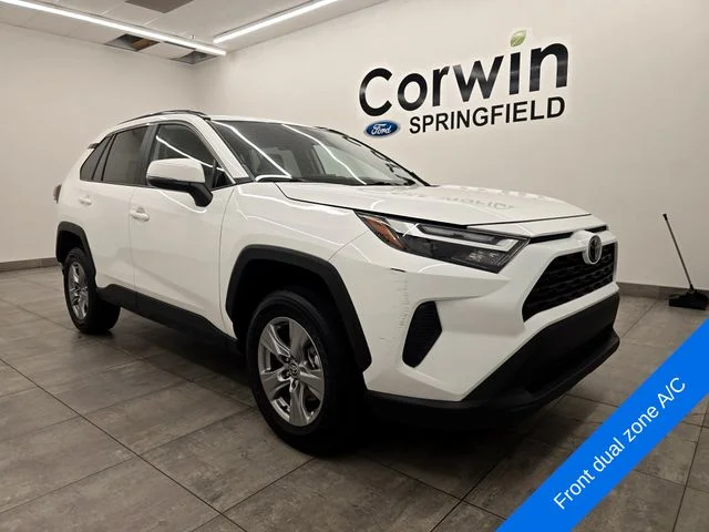 Used 2025 Ice Toyota XLE image 6
