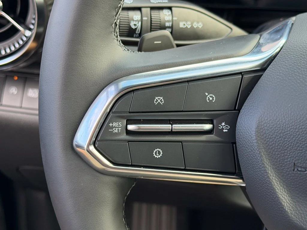 2027 Chevrolet Equinox LT - Photo 12