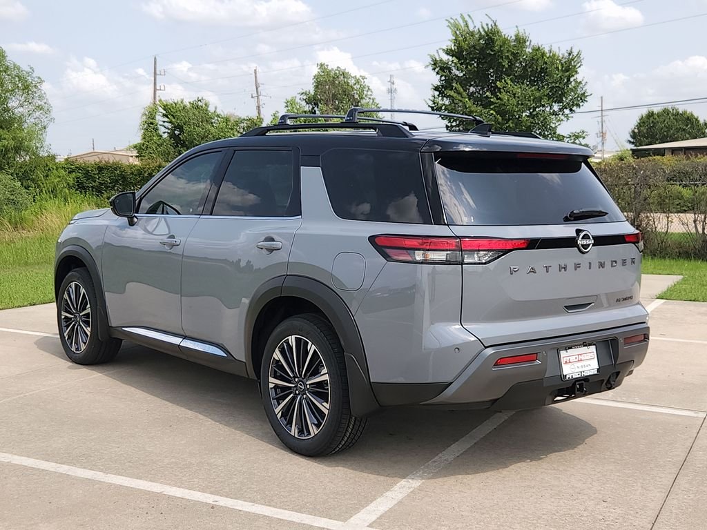 New 2026 Boulder Gray Pearl / Super Black Two-tone Nissan Platinum image 5
