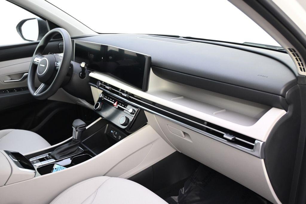 New 2026 White Pearl Hyundai SEL Plus AWD image 15