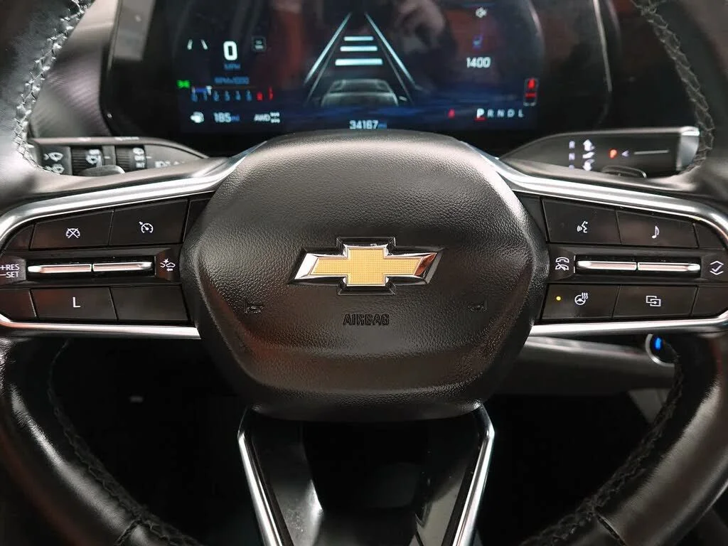 Used 2025 Gray Chevrolet LT image 18
