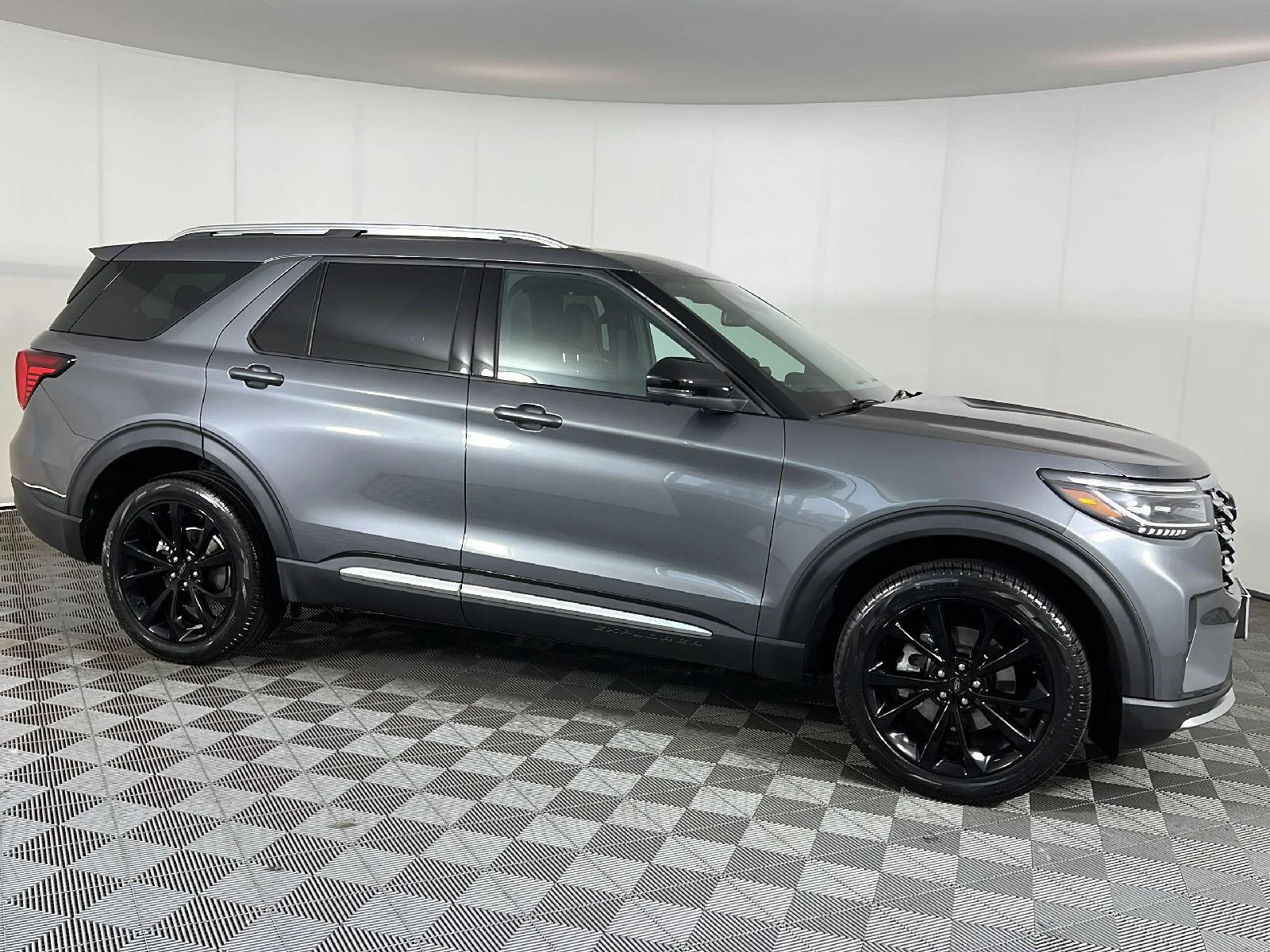 Used 2025 Carbonized Gray Ford Platinum image 23